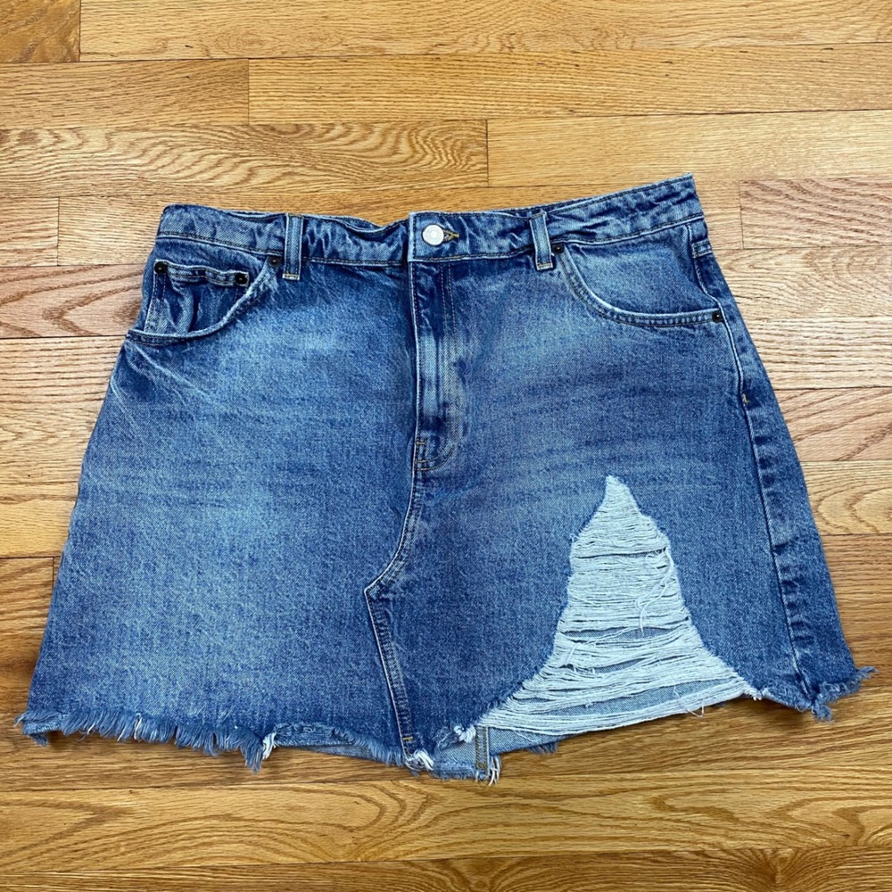 Topshop Denim Skirt Womens 12 Blue Distressed Raw Hem Y2K Grunge Edgy Streetwear